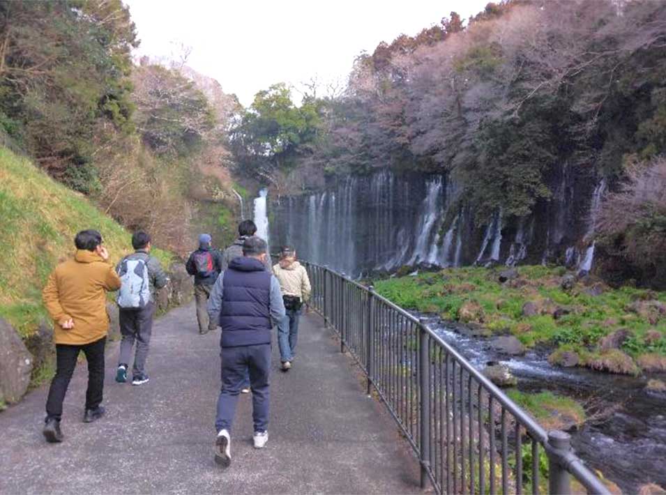 「白糸の滝」散策